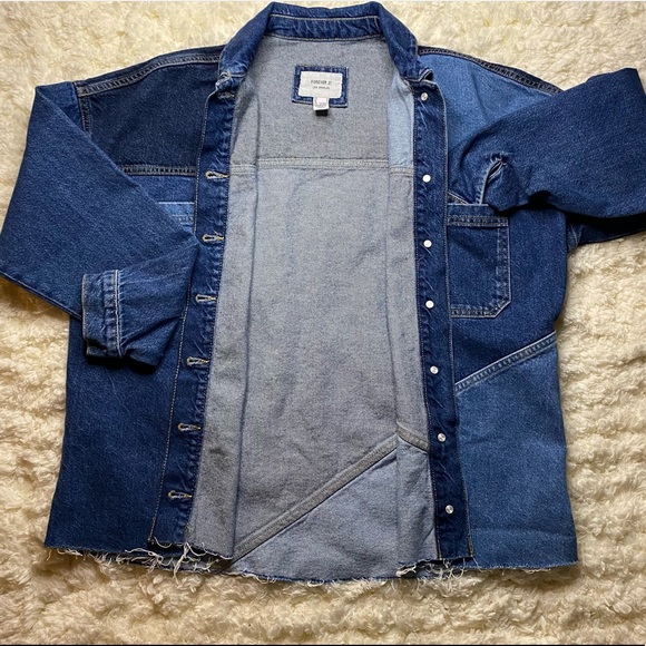 đź’™Forever 21 denim jacket jacket! SIZE Sđź’™ - Picture 2 of 4